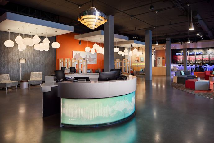 Imagen de los interiores del Hotel Aloft Seattle Sea-Tac Airport. Foto 13