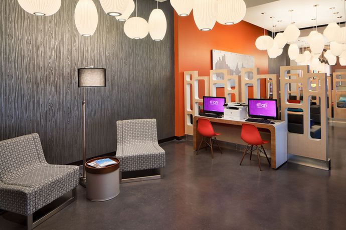 Imagen de los interiores del Hotel Aloft Seattle Sea-Tac Airport. Foto 14
