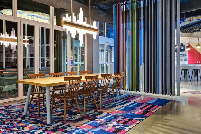 Imagen de los interiores del Hotel Aloft Secaucus Meadowlands. Foto 14