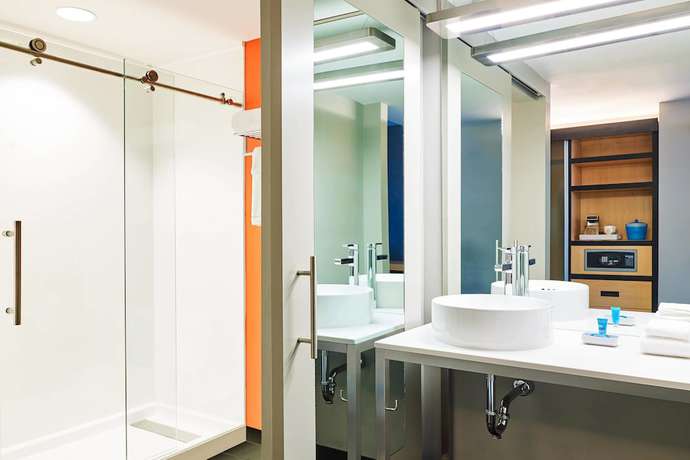 Imagen de la habitación del Hotel Aloft South Bend. Foto 10