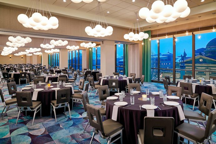 Imagen de los interiores del Hotel Aloft South Bend. Foto 18