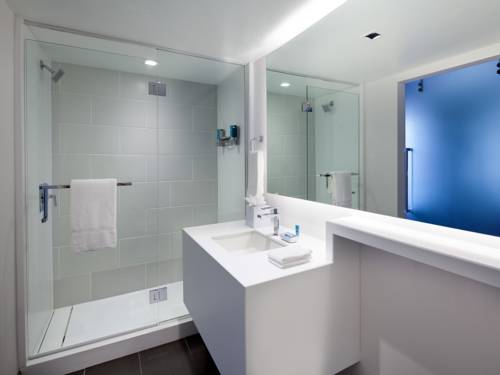 Imagen de la habitación del Hotel Aloft Sunnyvale. Foto 6