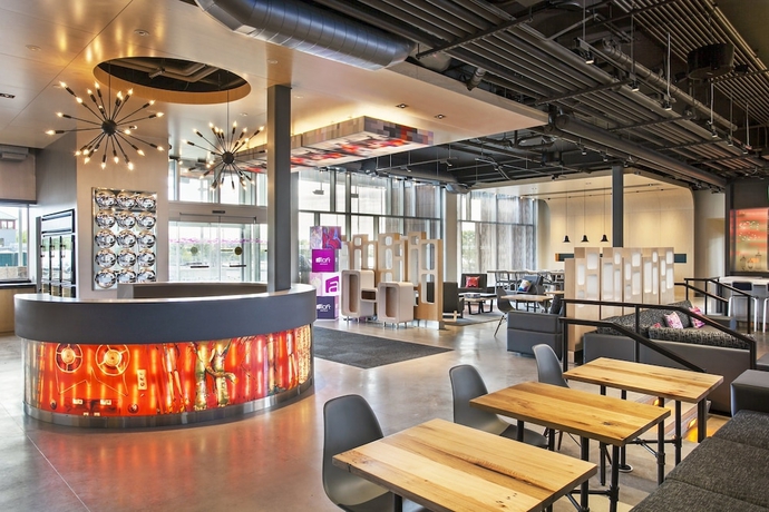Imagen de los interiores del Hotel Aloft Syracuse Inner Harbor. Foto 16