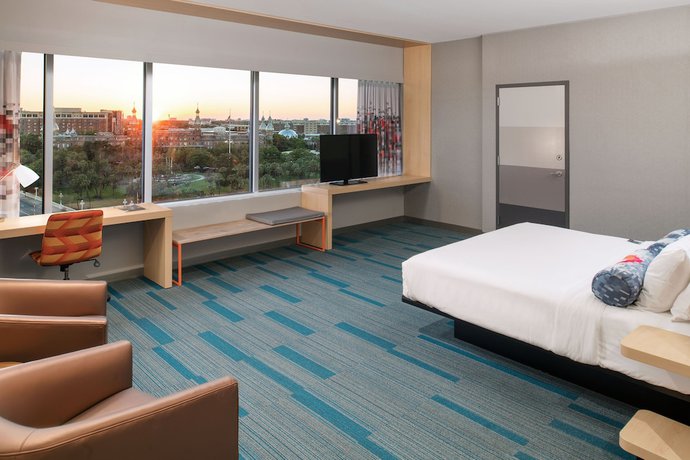 Imagen de la habitación del Hotel Aloft Tampa Downtown. Foto 4