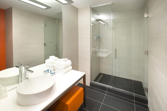 Imagen de la habitación del Hotel Aloft Tampa Downtown. Foto 6