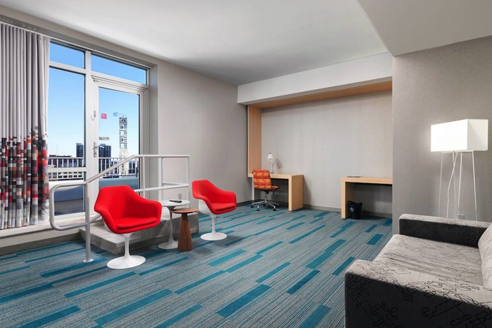 Imagen de la habitación del Hotel Aloft Tampa Downtown. Foto 12
