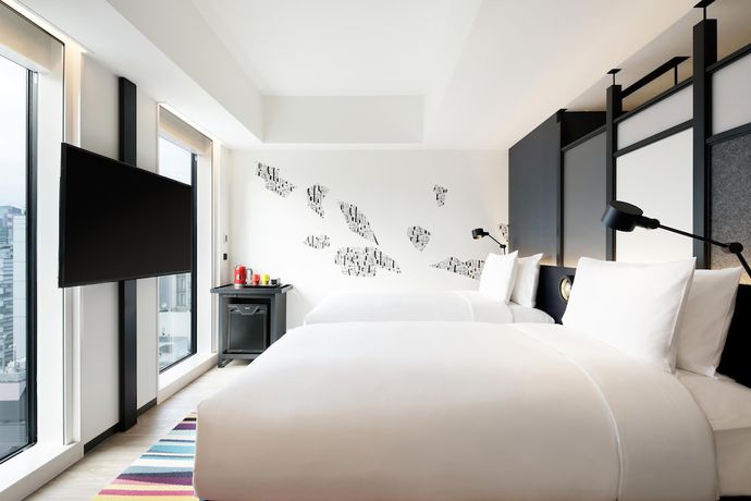 Imagen de la habitación del Hotel Aloft Tokyo Ginza. Foto 9