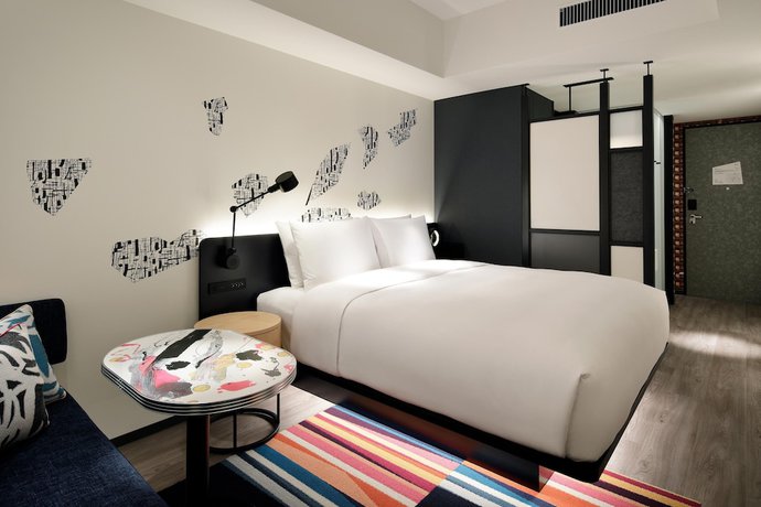 Imagen de la habitación del Hotel Aloft Tokyo Ginza. Foto 12