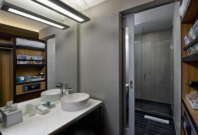 Imagen de la habitación del Hotel Aloft Tulsa Downtown. Foto 4