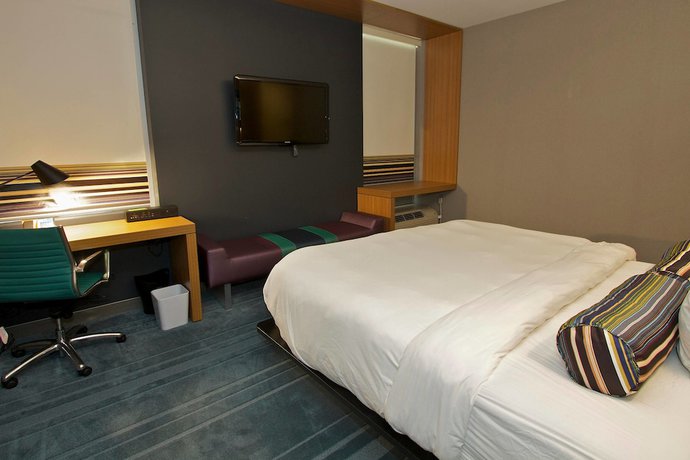 Imagen de la habitación del Hotel Aloft Tulsa. Foto 10