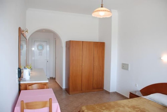Imagen de la habitación del Hotel Aloha, Agios Gordios. Foto 3