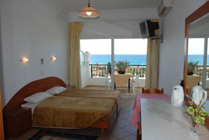 Imagen de la habitación del Hotel Aloha, Agios Gordios. Foto 4