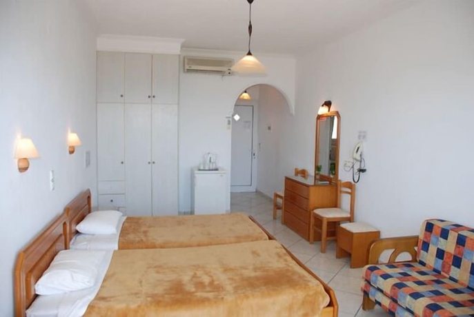 Imagen de la habitación del Hotel Aloha, Agios Gordios. Foto 5