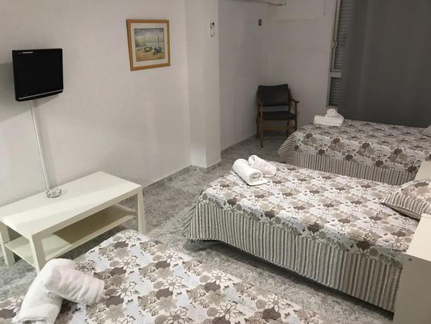 Imagen de la habitación del Hotel Aloha Arenal Beach. Foto 5