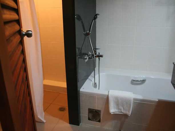 Imagen de la habitación del Hotel Aloha Hat Yai. Foto 17