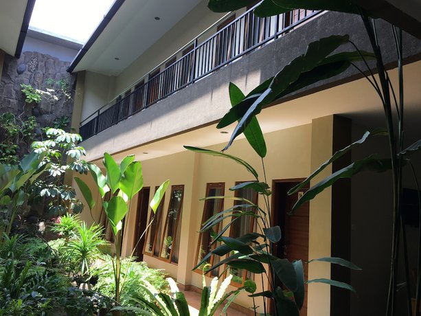 Imagen de los interiores del Hotel Aloha, Jogjakarta. Foto 20