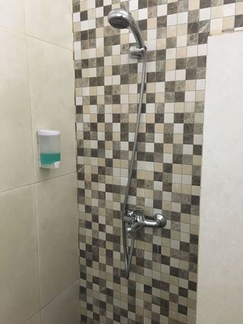 Imagen de la habitación del Hotel Aloha, Jogjakarta. Foto 15