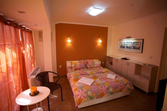 Imagen de la habitación del Hotel Aloha Luxury Apartments. Foto 18