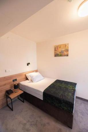 Imagen de la habitación del Hotel Aloha, Ni&scaron;. Foto 5