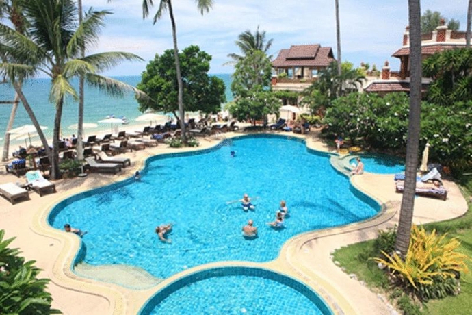 Imagen de la piscina del Hotel Aloha Resort. Foto 16