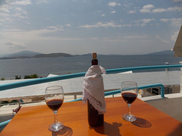 Imagen de la habitación del Hotel Aloha, Sarande. Foto 10