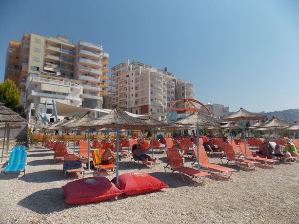 Imagen de los exteriores del Hotel Aloha, Sarande. Foto 19