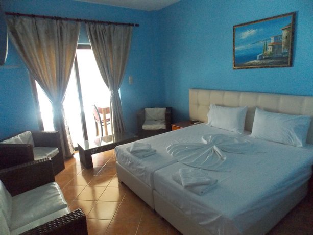 Imagen de la habitación del Hotel Aloha, Sarande. Foto 16