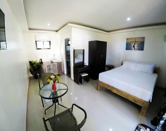 Imagen general del Hotel Aloha Seaside Resort. Foto 5