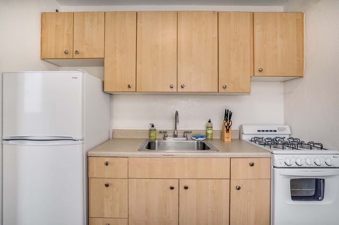 Imagen de la habitación del Hotel Aloha Suites Waikiki. Foto 6