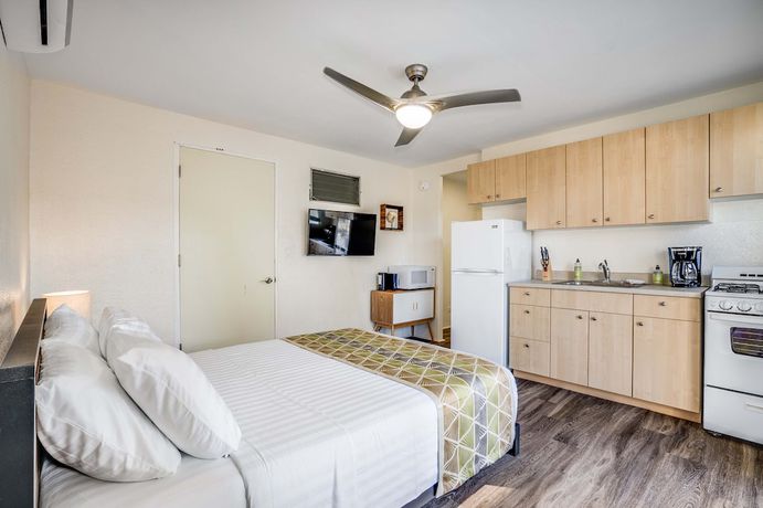 Imagen de la habitación del Hotel Aloha Suites Waikiki. Foto 14