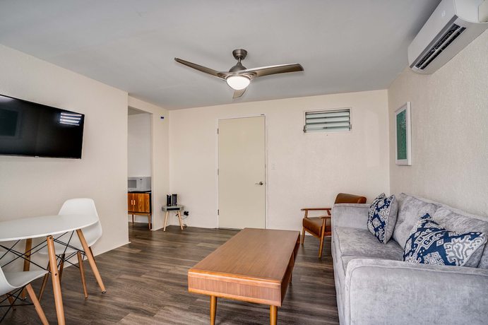 Imagen de la habitación del Hotel Aloha Suites Waikiki. Foto 15
