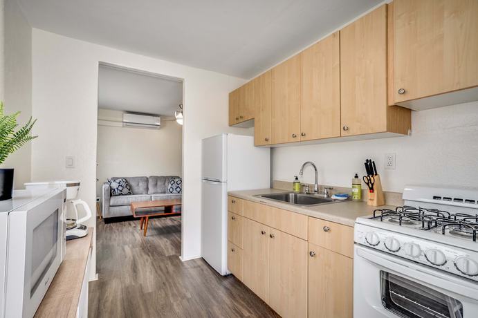 Imagen de la habitación del Hotel Aloha Suites Waikiki. Foto 19