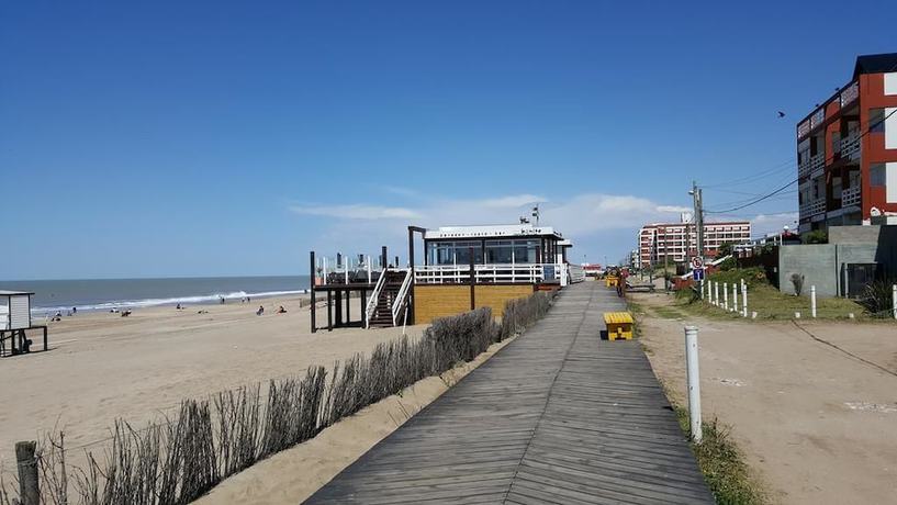 Imagen de los exteriores del Hotel Aloha, Villa Gesell. Foto 6
