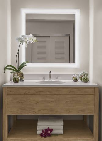 Imagen de la habitación del Hotel Alohilani Resort Waikiki Beach. Foto 10