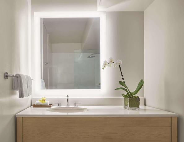 Imagen de la habitación del Hotel Alohilani Resort Waikiki Beach. Foto 15