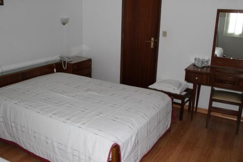 Imagen general del Hotel Alojamento Local Santa Cruz. Foto 1