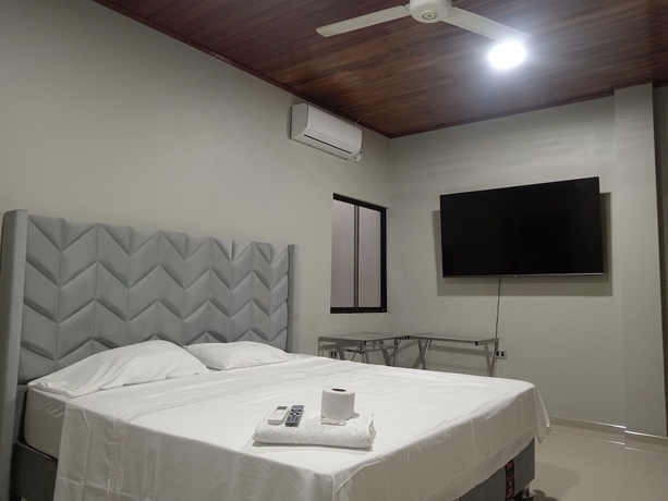 Imagen de la habitación del Hotel Alojamiento Casa Luna. Foto 8