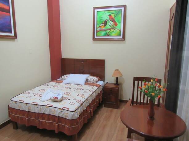Imagen de la habitación del Hotel Alojamiento El Cardenal. Foto 10