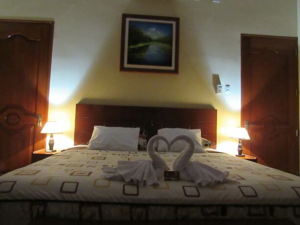 Imagen general del Hotel Alojamiento El Cardenal. Foto 3