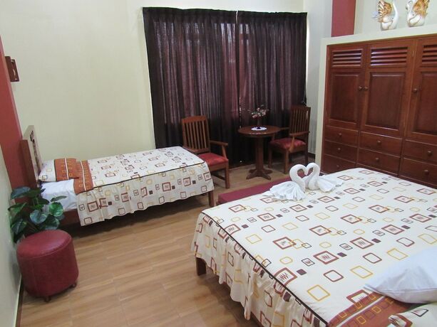 Imagen de la habitación del Hotel Alojamiento El Cardenal. Foto 18