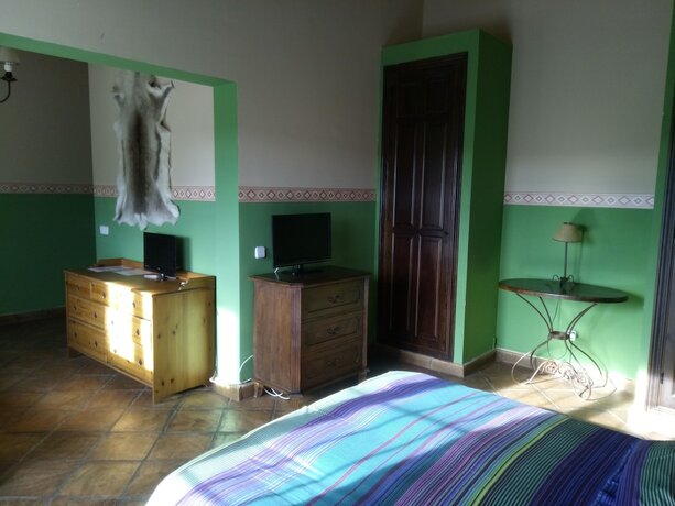 Imagen de la habitación del Hotel Alojamiento la Pedriza. Foto 12