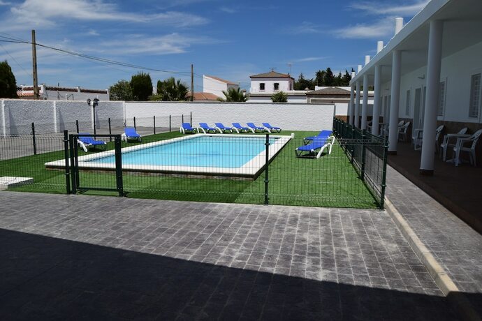 Imagen general del Hotel Alojamientos Alma Conil. Foto 1