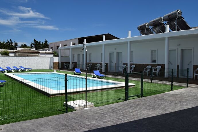 Imagen general del Hotel Alojamientos Alma Conil. Foto 12