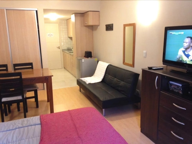 Imagen de la habitación del Hotel Alojamientos Bariloche. Foto 8