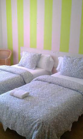 Imagen de la habitación del Hotel Alojamientos Estela. Foto 11