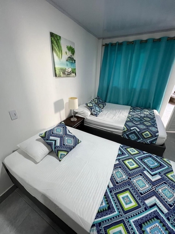 Imagen de la habitación del Hotel Alojamientos Town Beach. Foto 4
