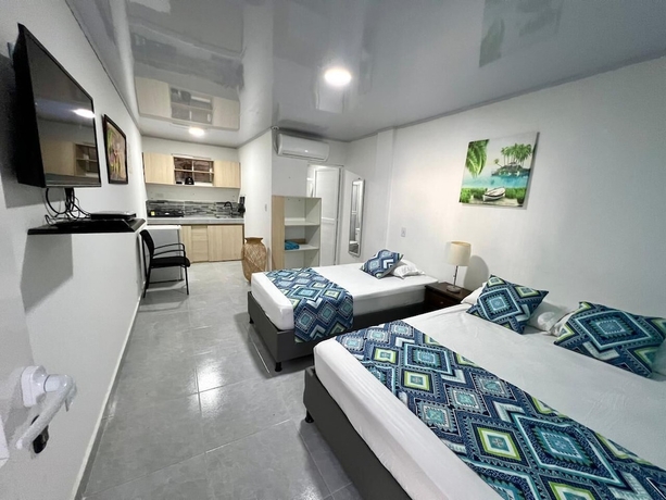 Imagen de la habitación del Hotel Alojamientos Town Beach. Foto 5
