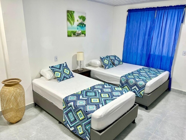 Imagen de la habitación del Hotel Alojamientos Town Beach. Foto 6