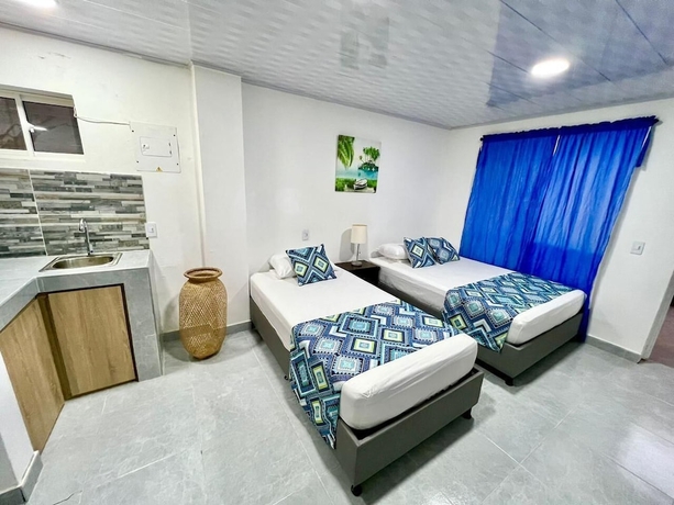 Imagen de la habitación del Hotel Alojamientos Town Beach. Foto 7