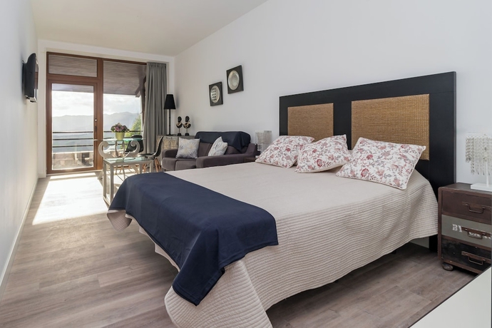 Imagen de la habitación del Hotel Alojamientos Tur&iacute;sticos LA APARECIDA. Foto 6